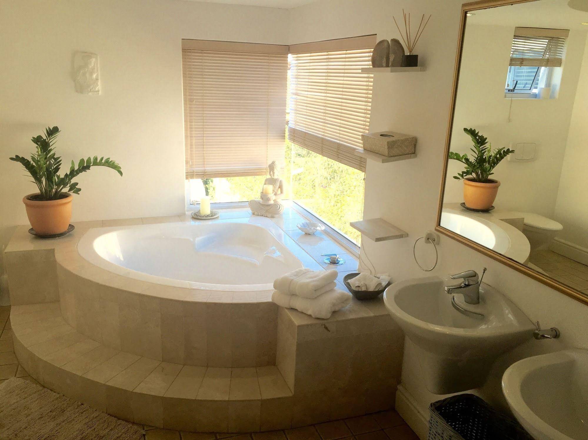 5 Options - Guest House