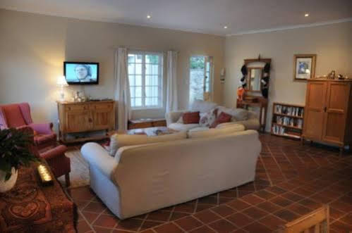 Acorn Lodge