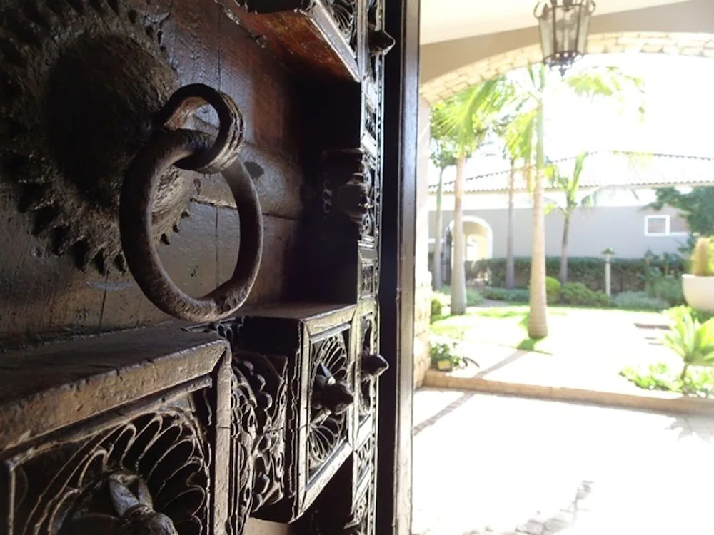 African Palm Cottage