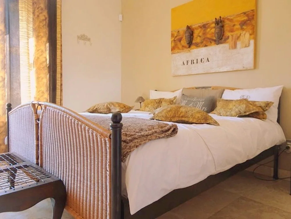African Palm Cottage