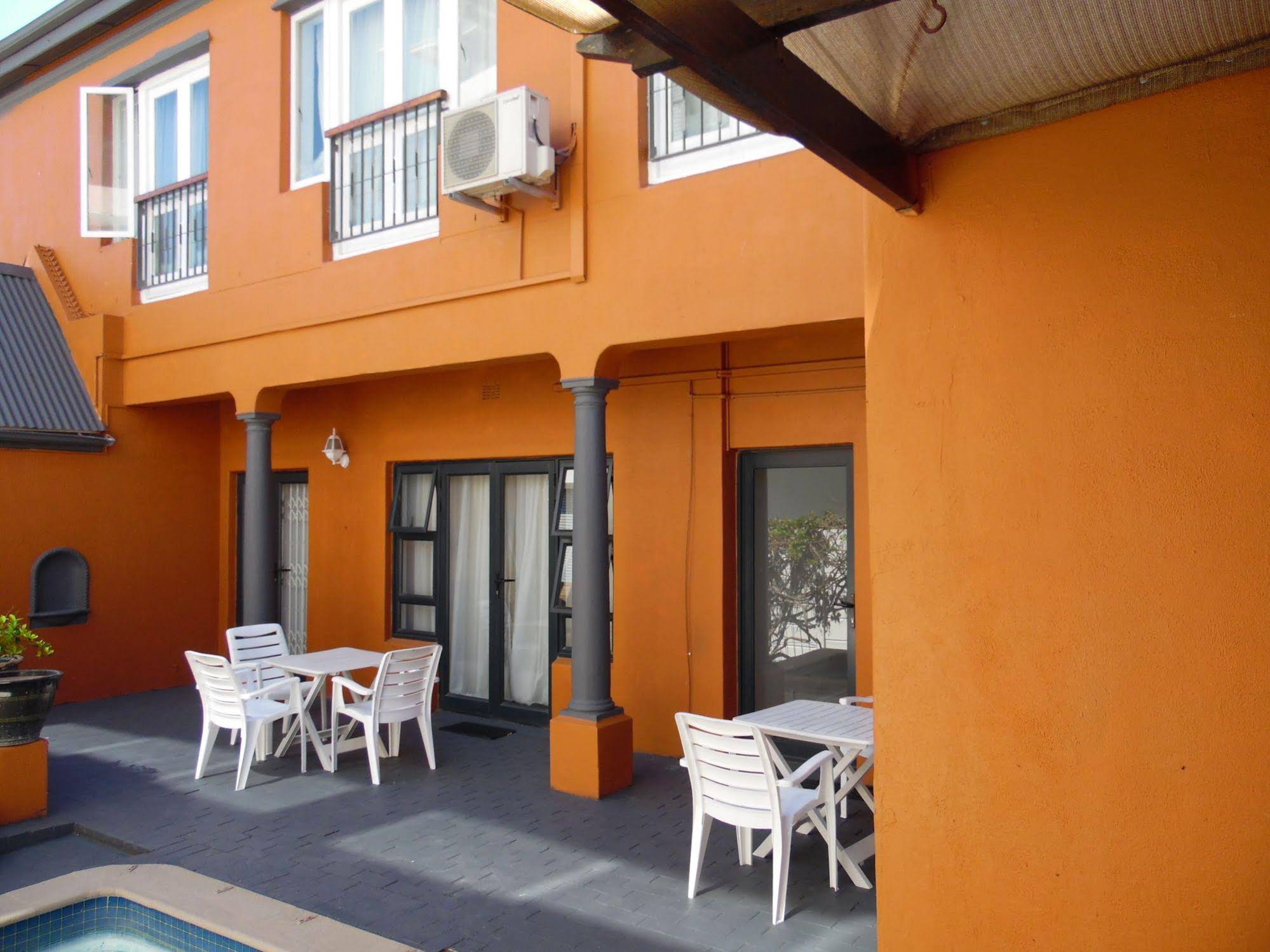 Albatross Guest House