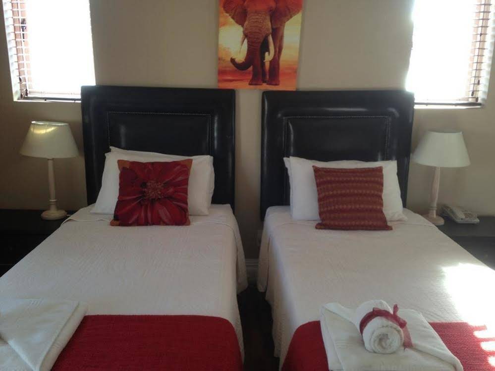 Albatross Guest House