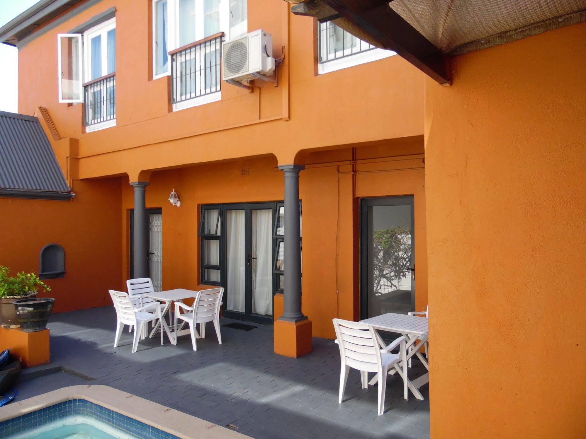 Albatross Guest House