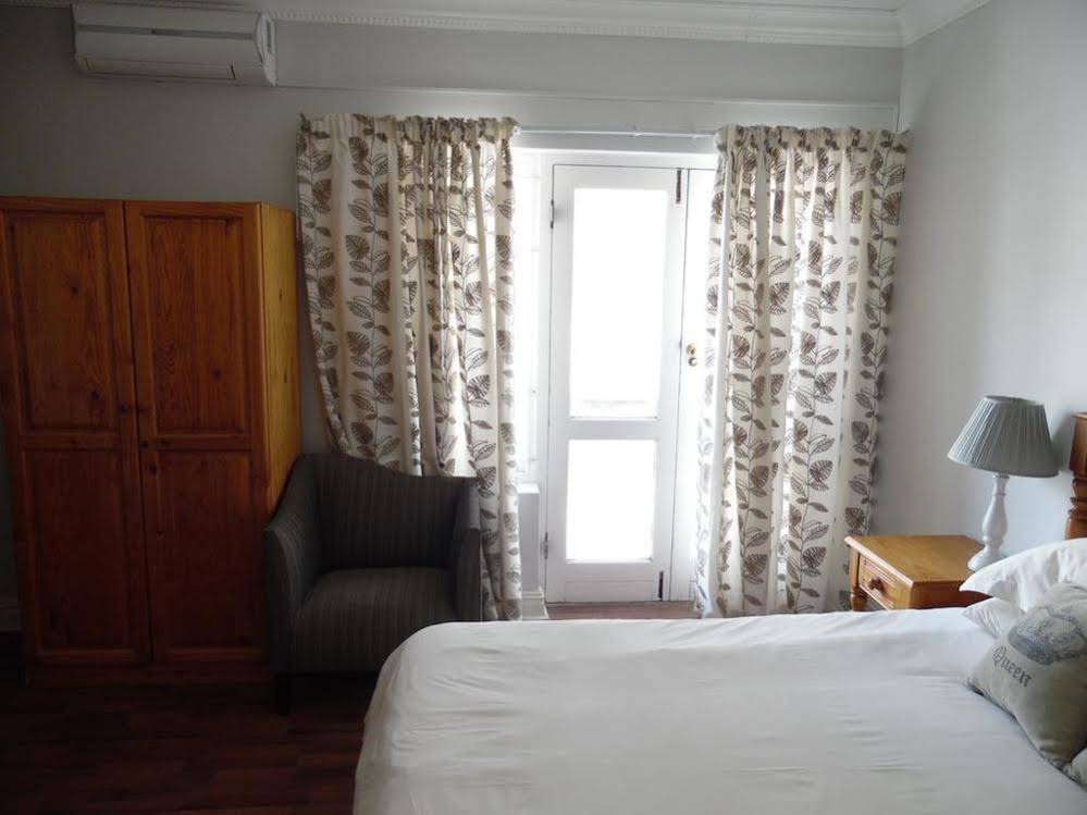 Albatross Guest House