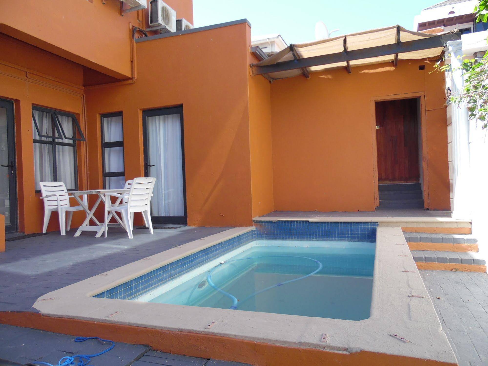 Albatross Guest House