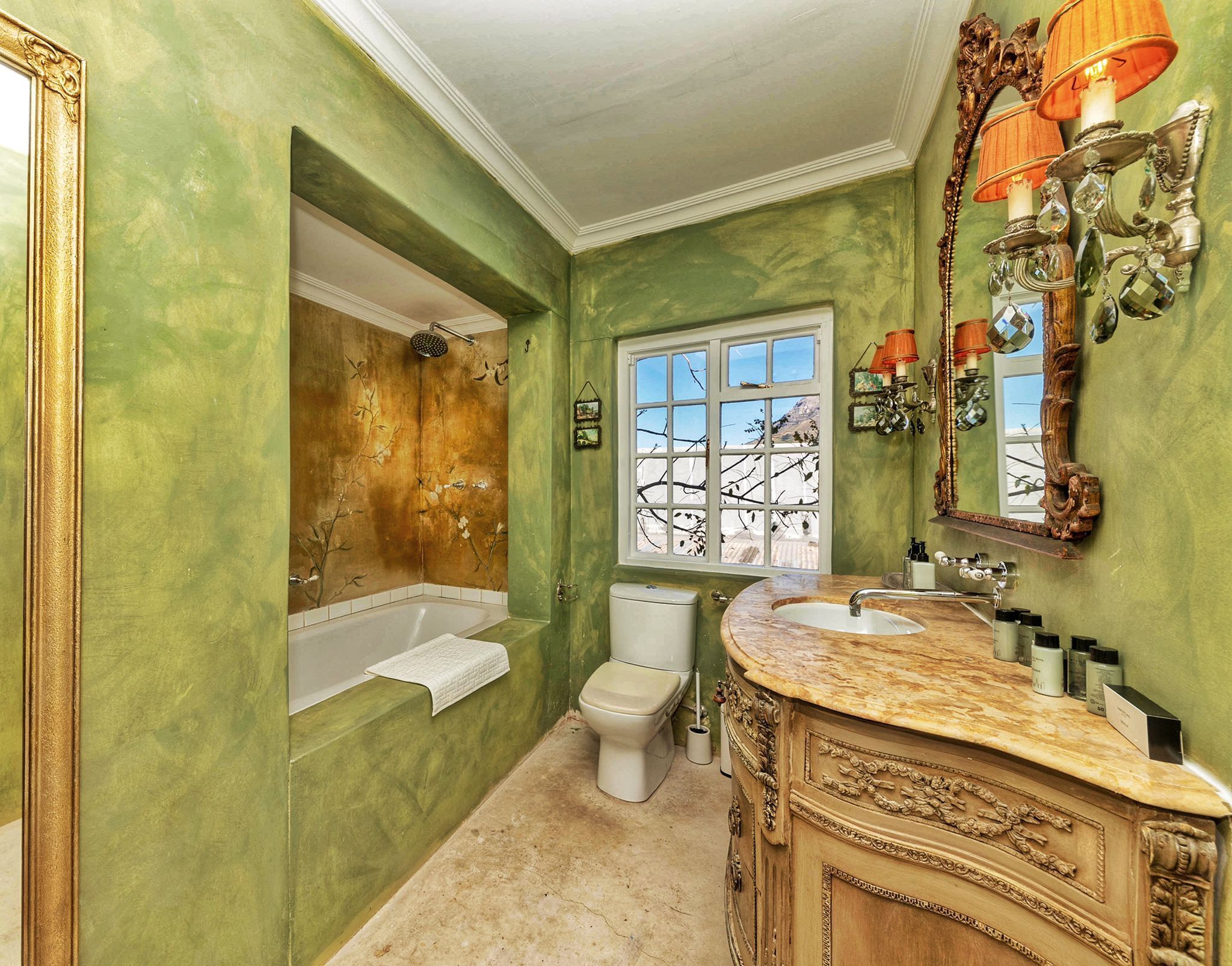 Amina Boutique Hotel