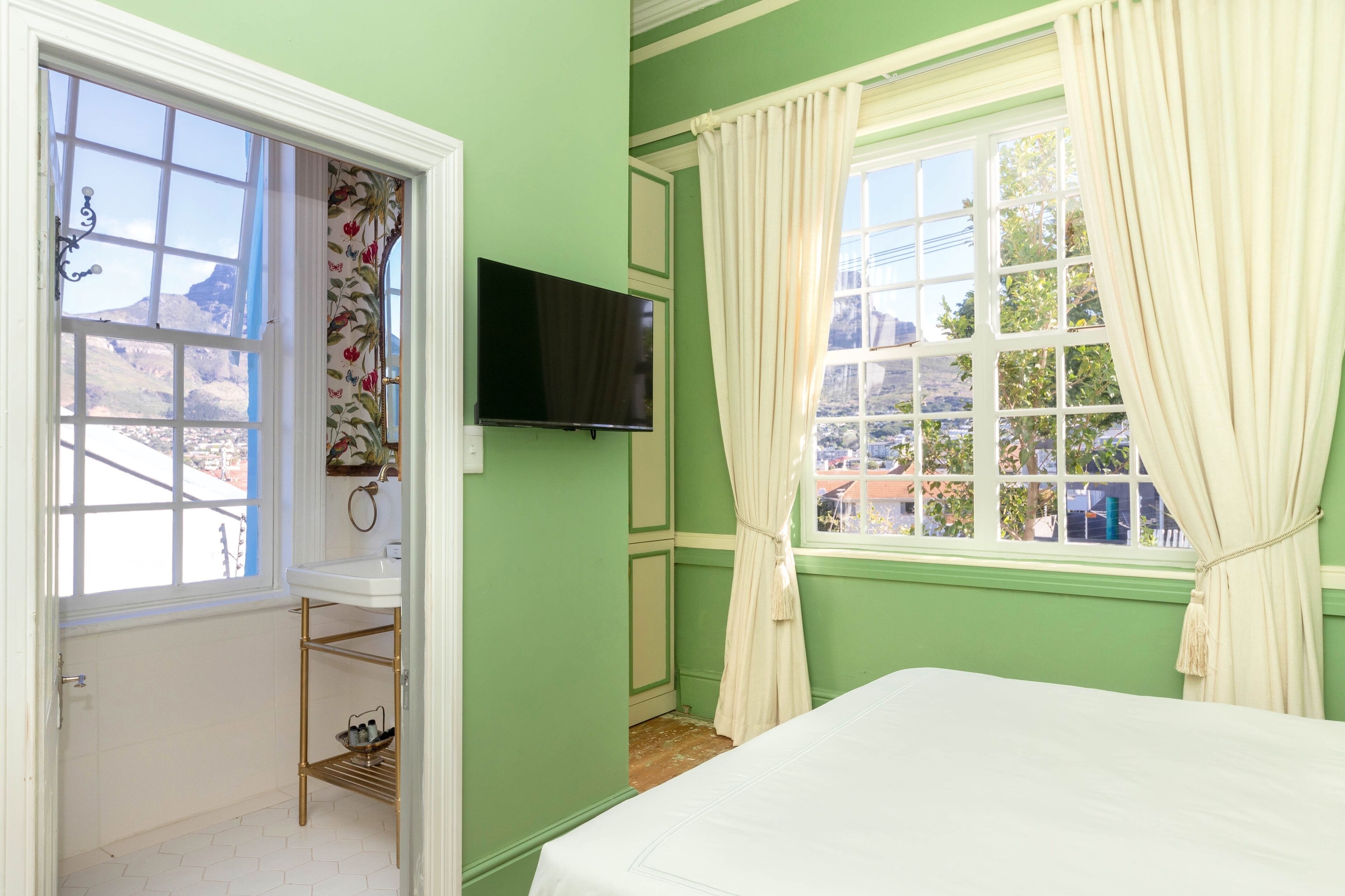 Amina Boutique Hotel