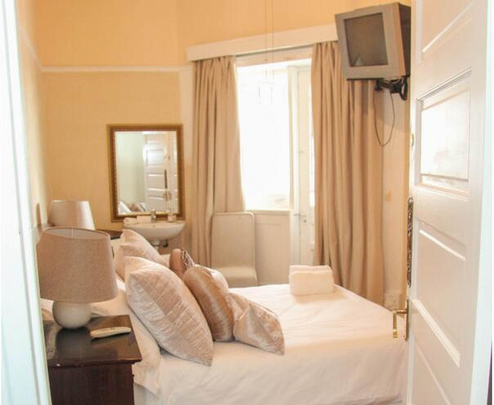 Ashby Manor Guest House