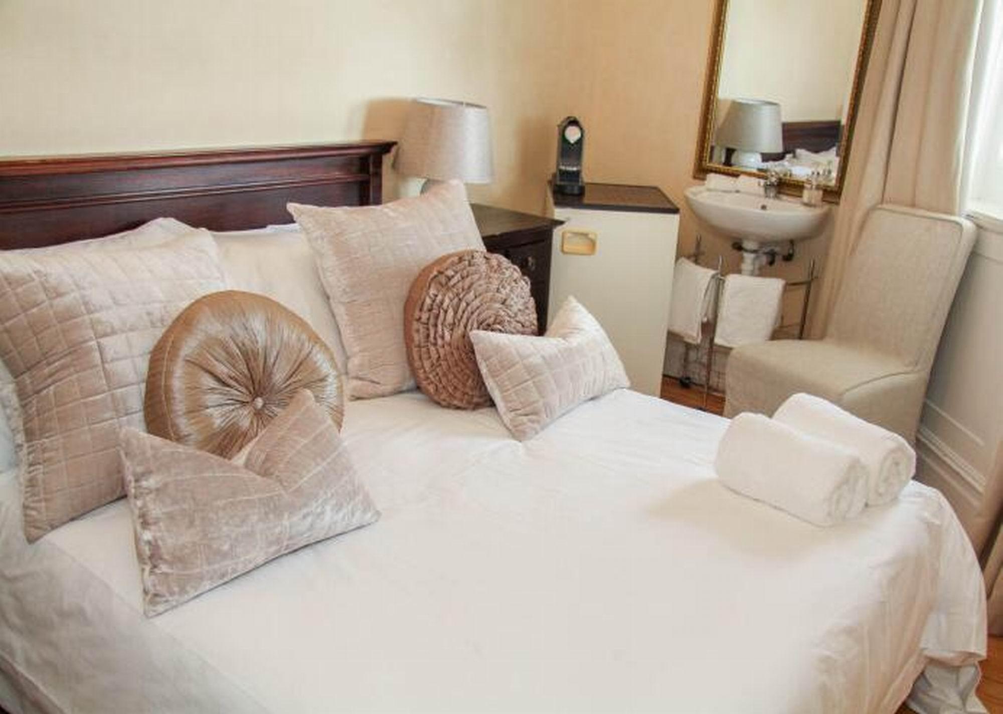 Ashby Manor Guest House