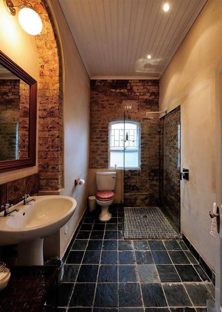Barry Hall Luxury Apartments