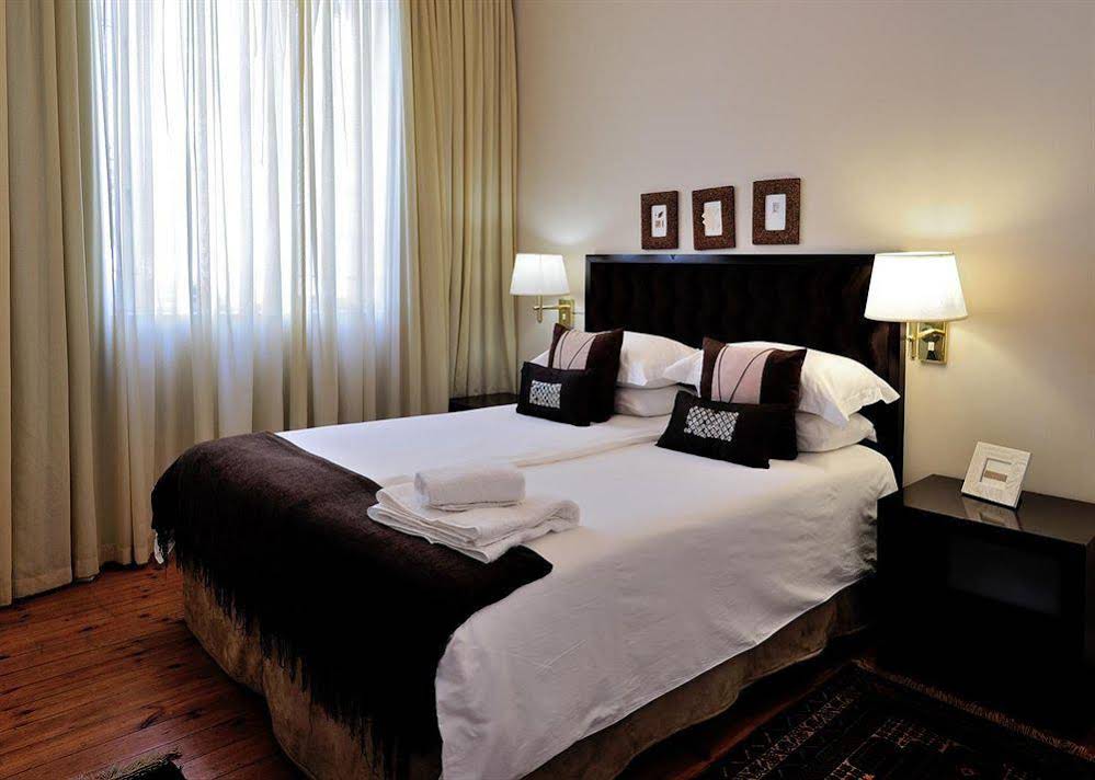 Barry Hall Luxury Apartments