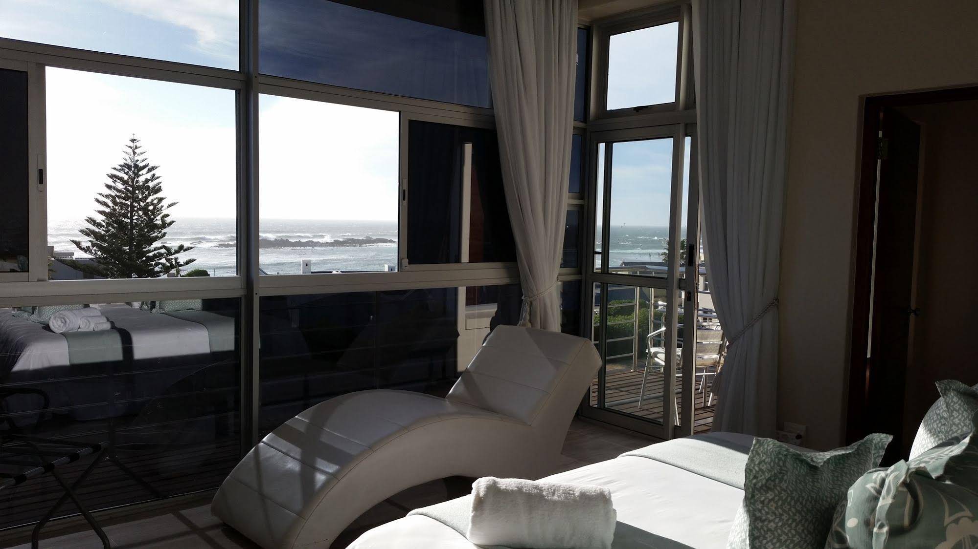 Blaauwvillage Luxury Boutique Guesthouse