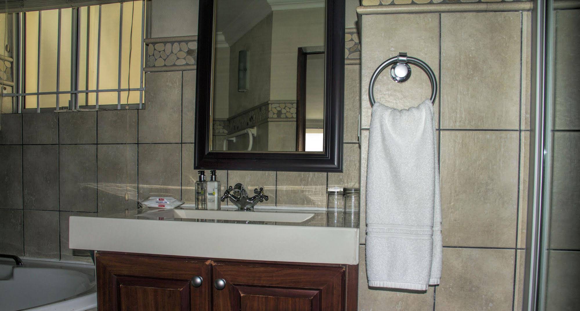 Blaauwvillage Luxury Boutique Guesthouse