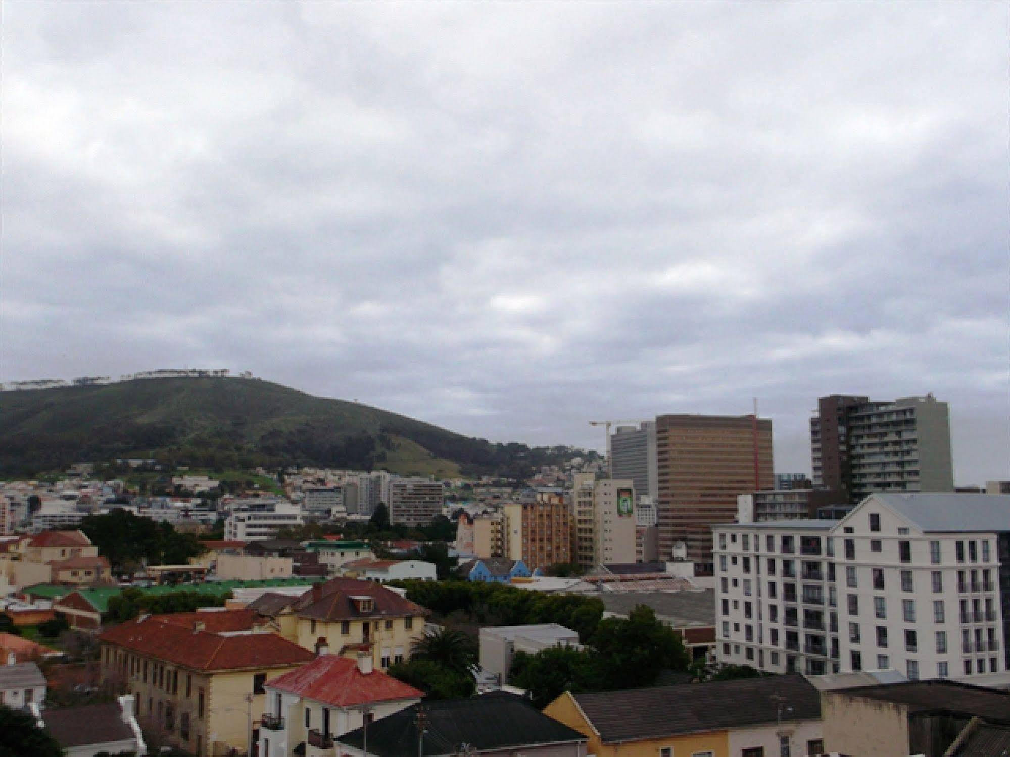 Canterbury 501 Apartment