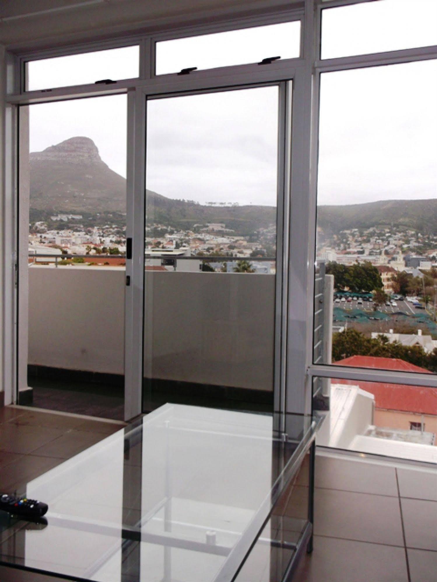 Canterbury 501 Apartment