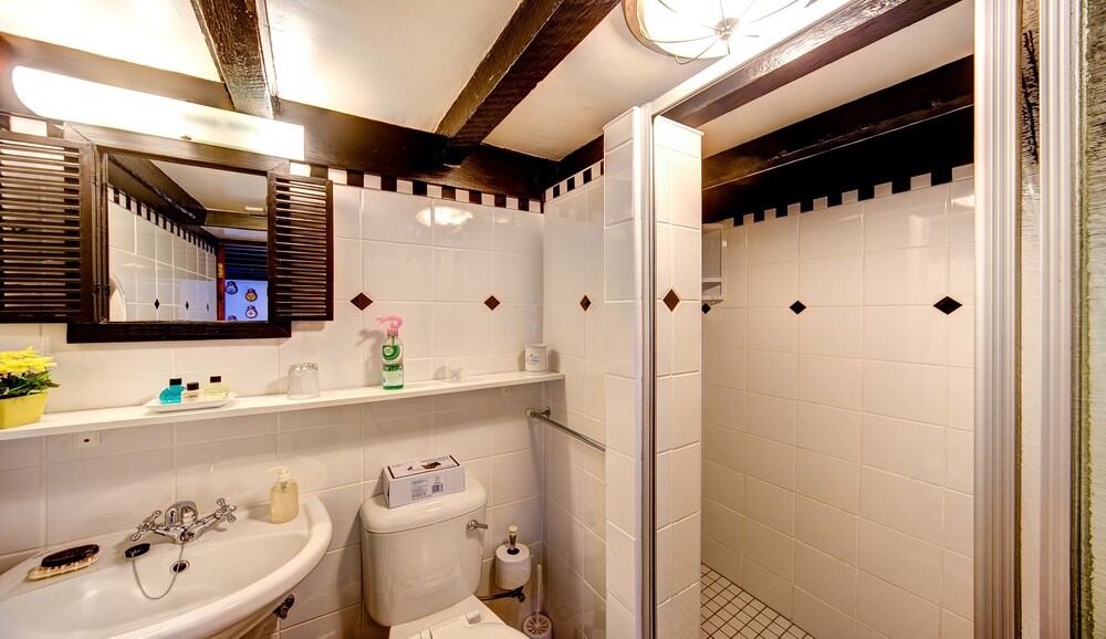 Cheriton Guest House Bed and Breakfast