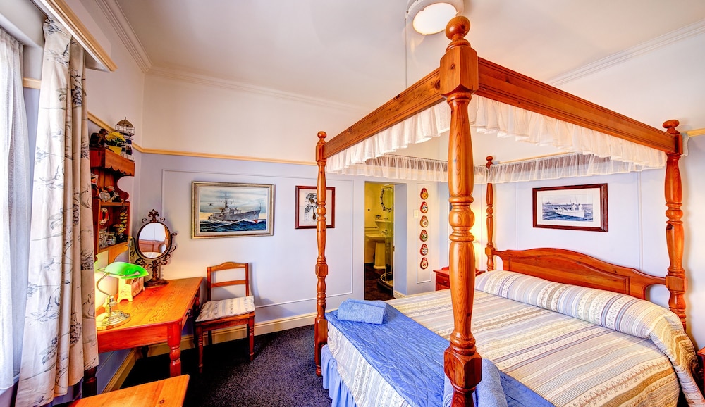Cheriton Guest House Bed and Breakfast