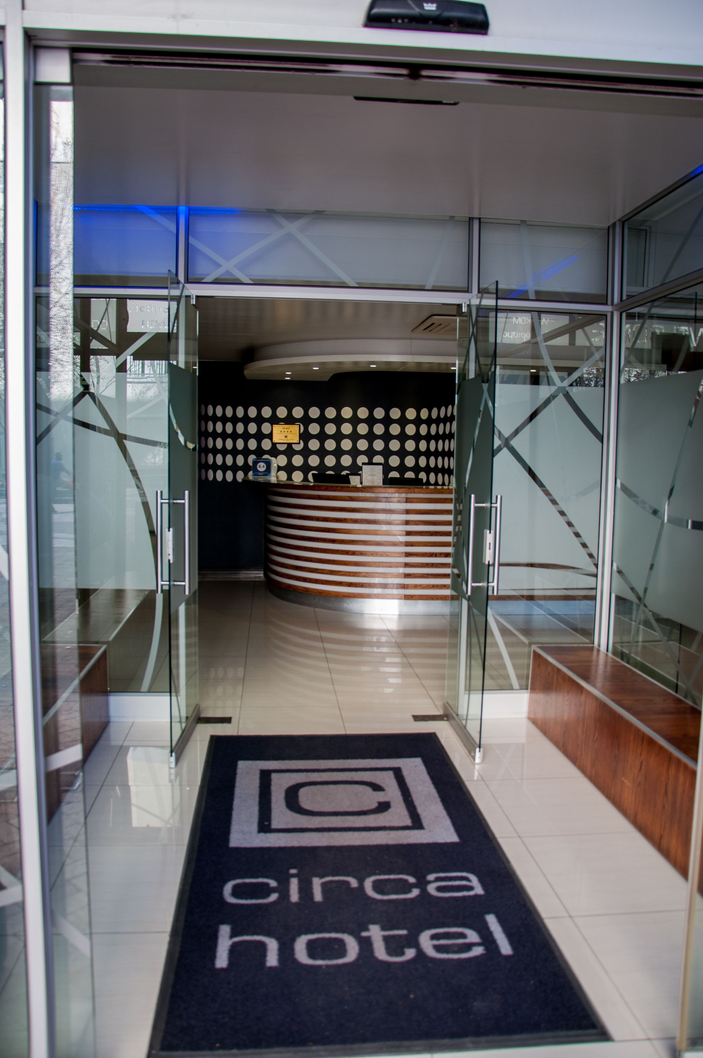 Circa Luxury Apartment Hotel