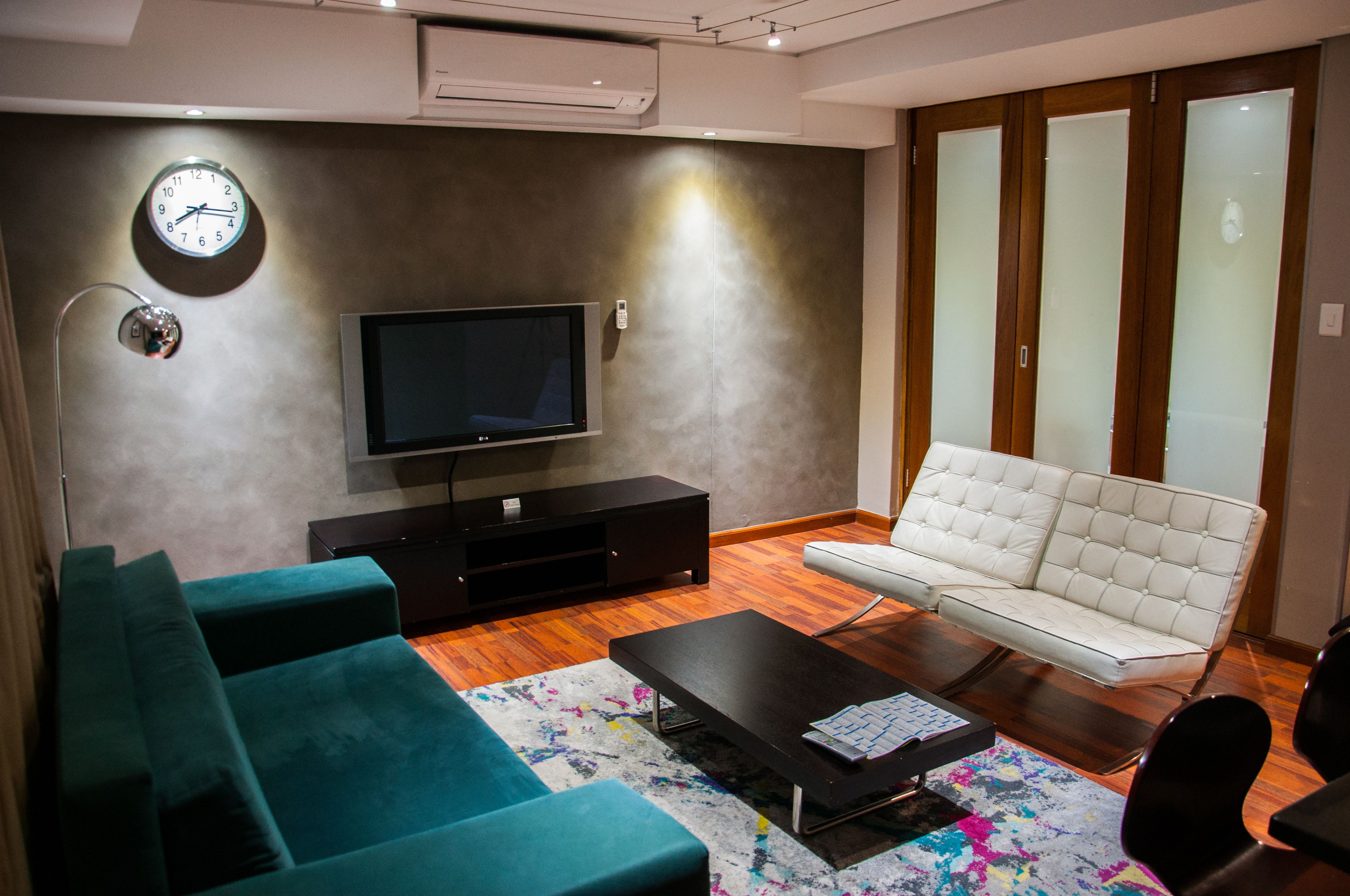 Circa Luxury Apartment Hotel