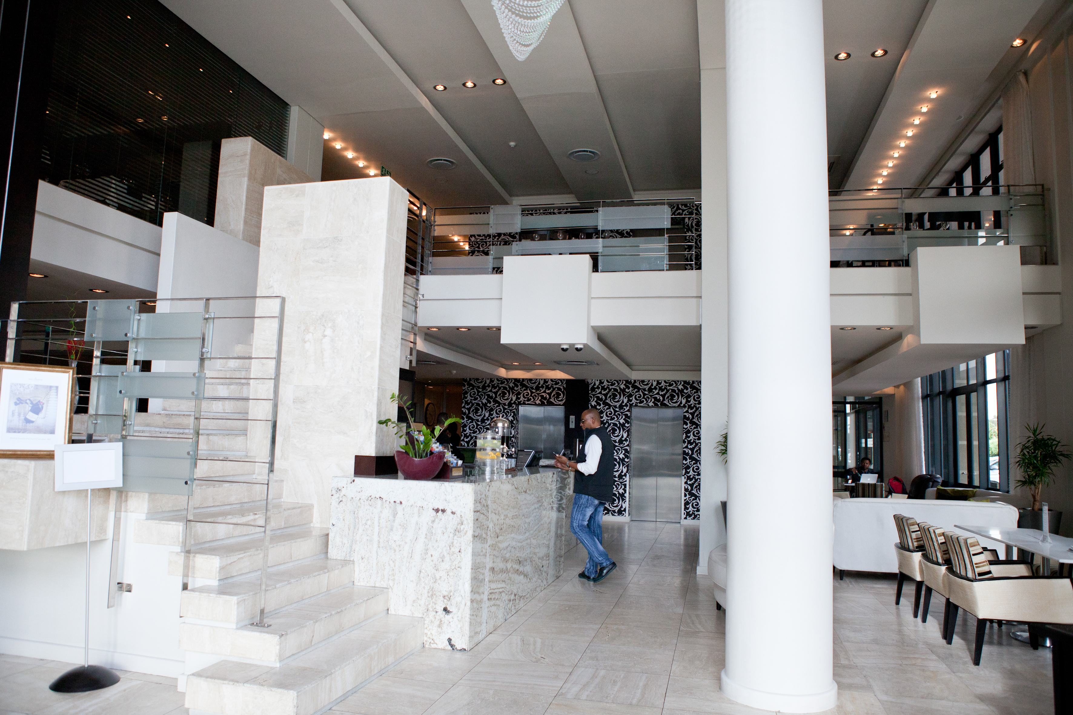 Colosseum Luxury Hotel