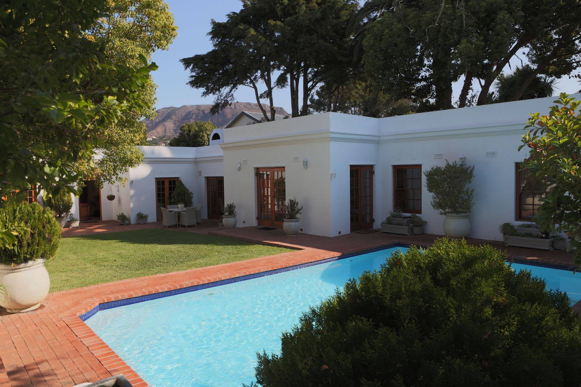 Constantia Garden Suites