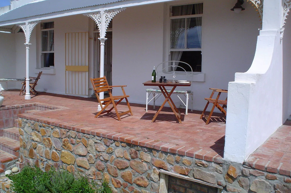 Cottons Cottage