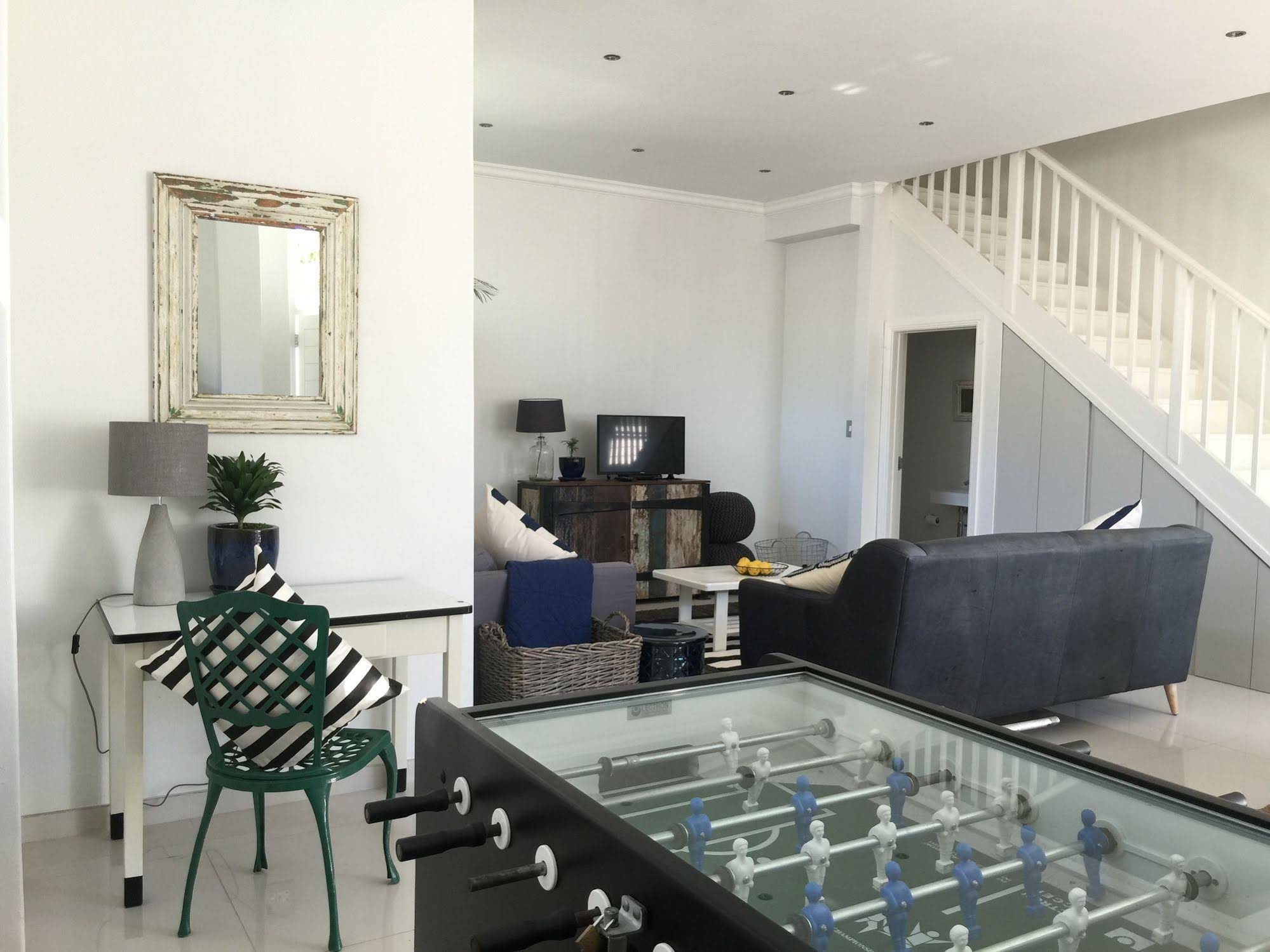 Cricklewood Place