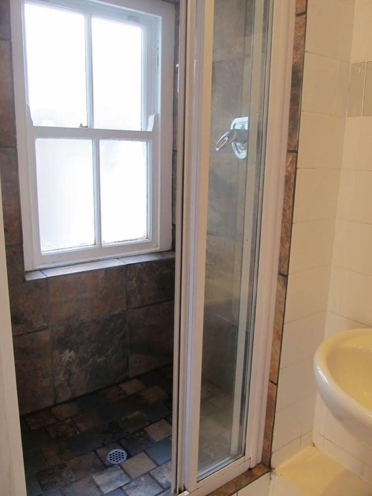 Daddy Long Legs Art-Hotel