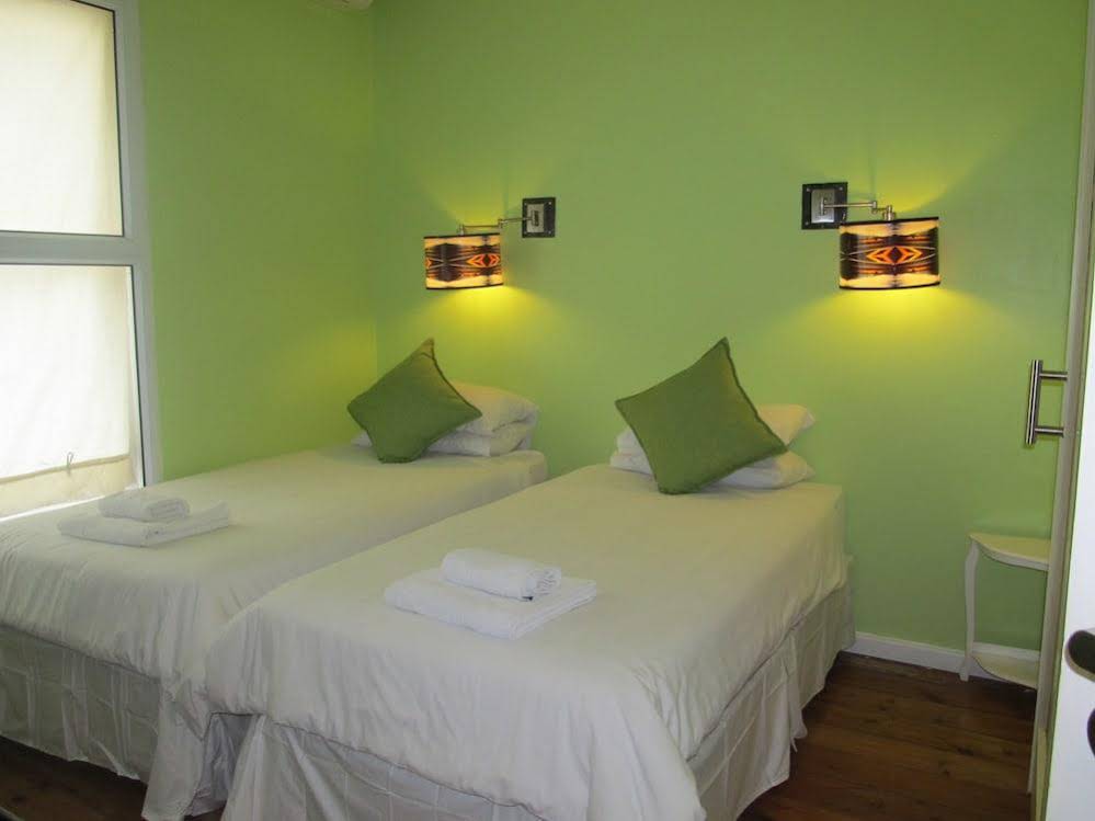 Daddy Long Legs Art-Hotel