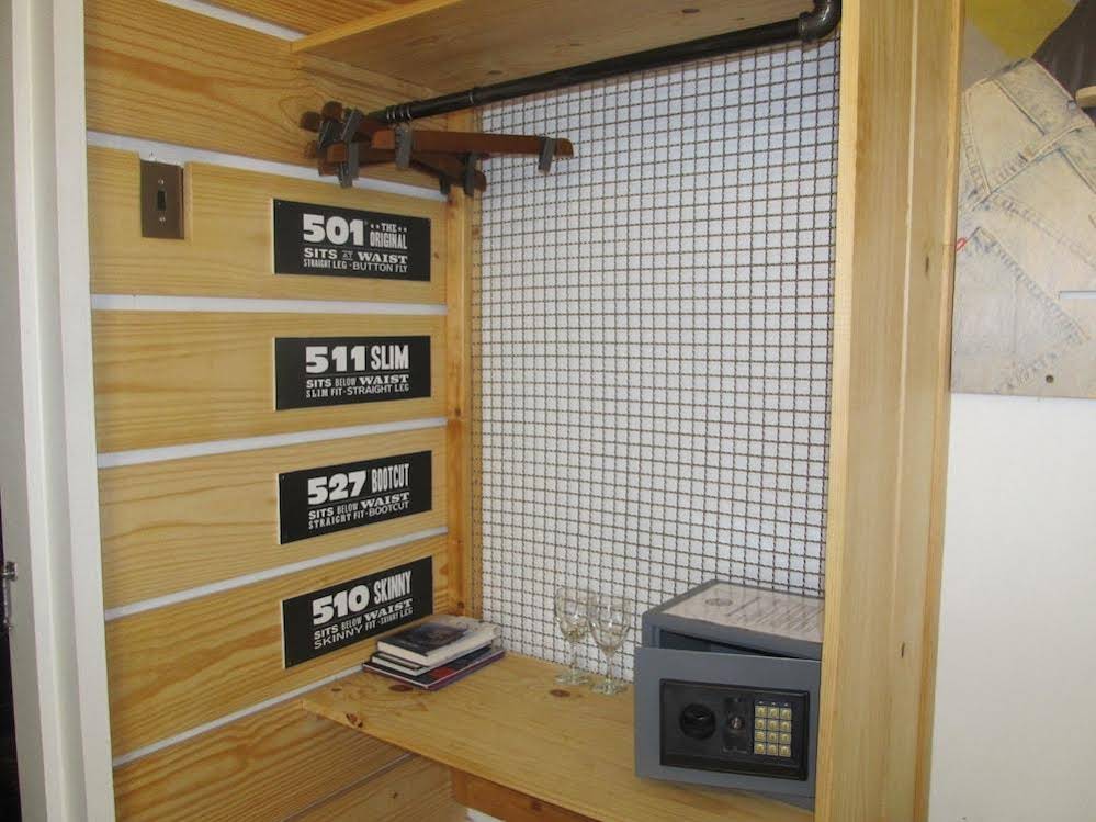 Daddy Long Legs Art-Hotel