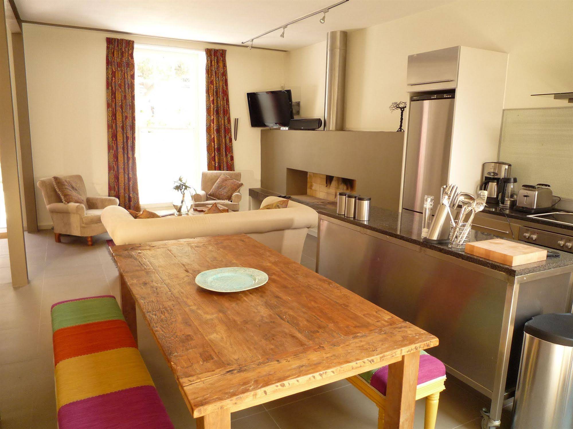 De Waterkant Cottages & Apartments