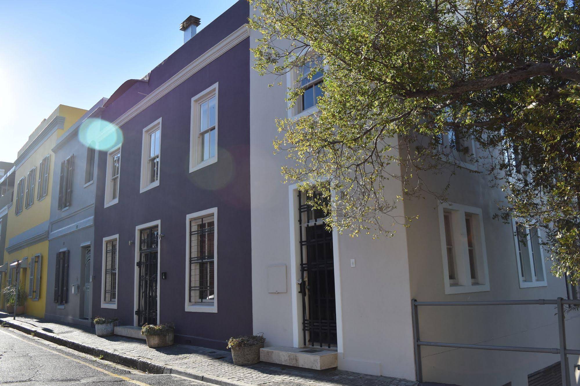 De Waterkant Cottages & Apartments