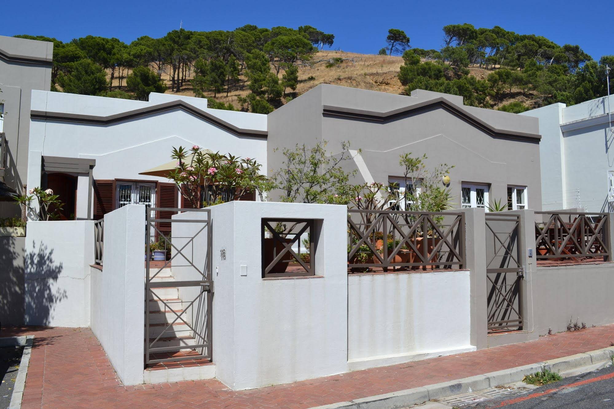 De Waterkant Cottages & Apartments
