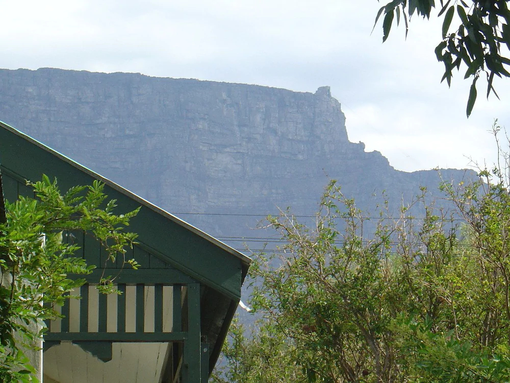 District Six Guesthouse