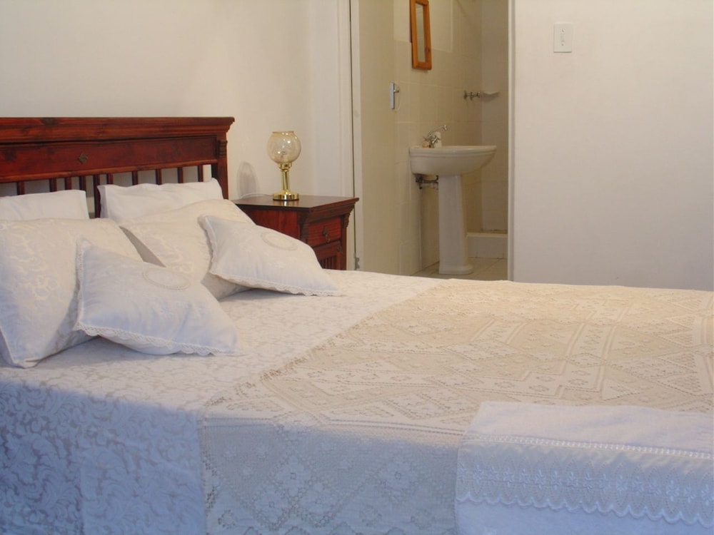 District Six Guesthouse