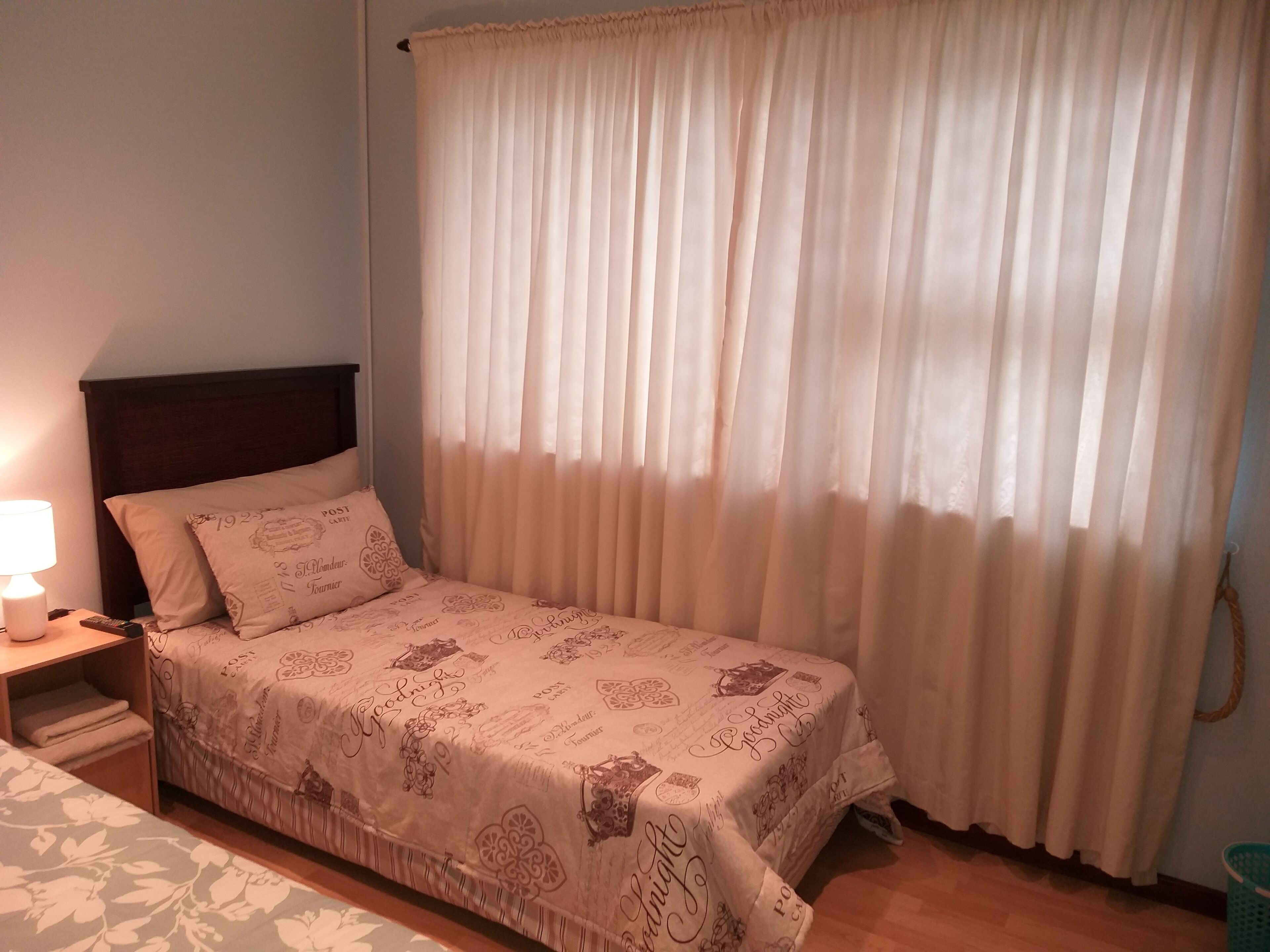 DJ'S B&B