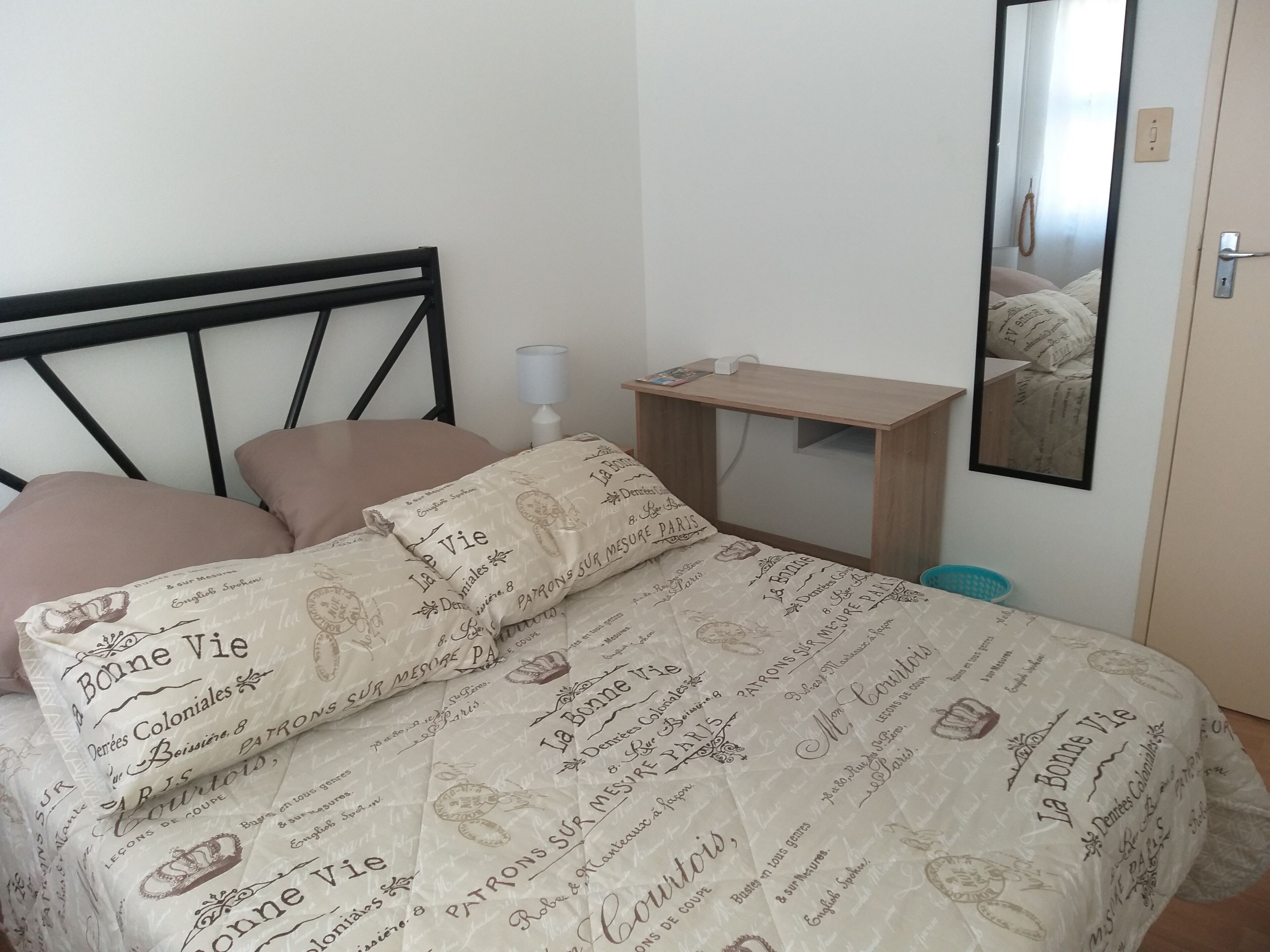 DJ'S B&B