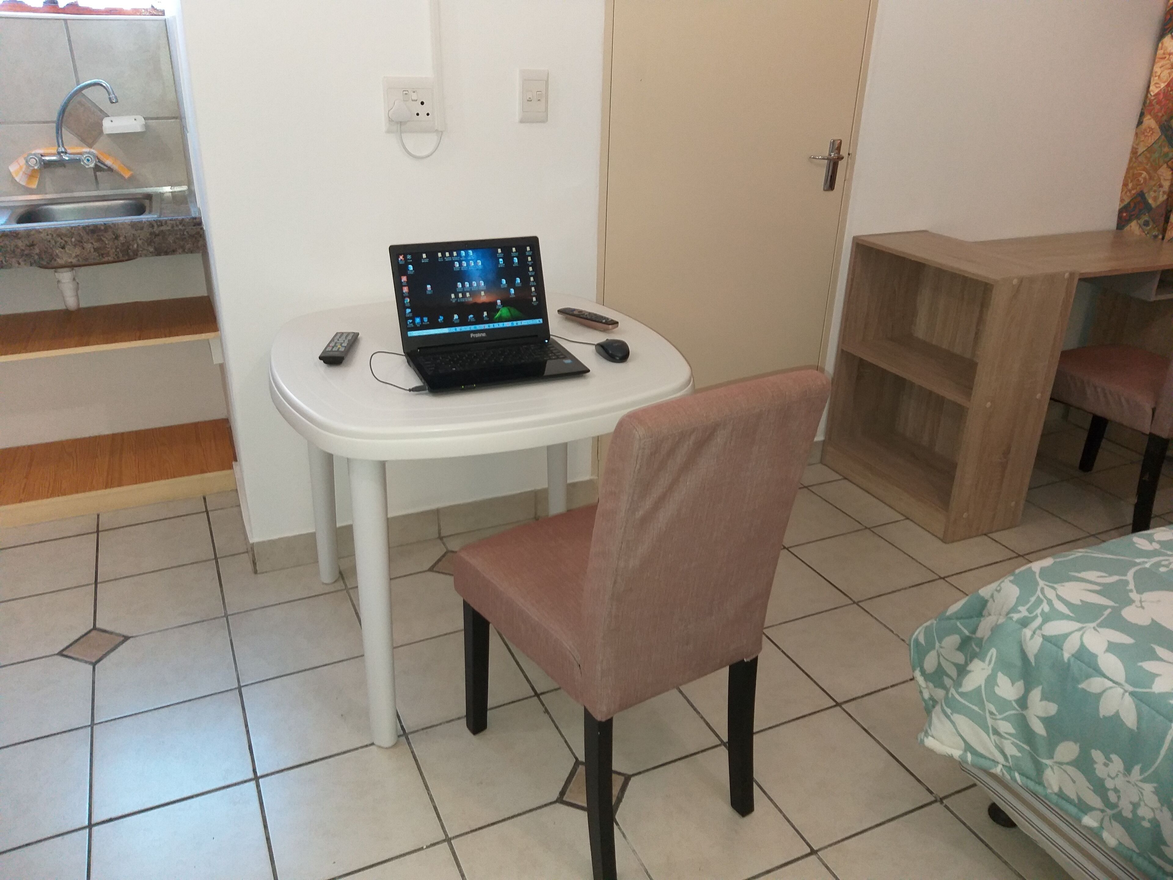 DJ'S B&B