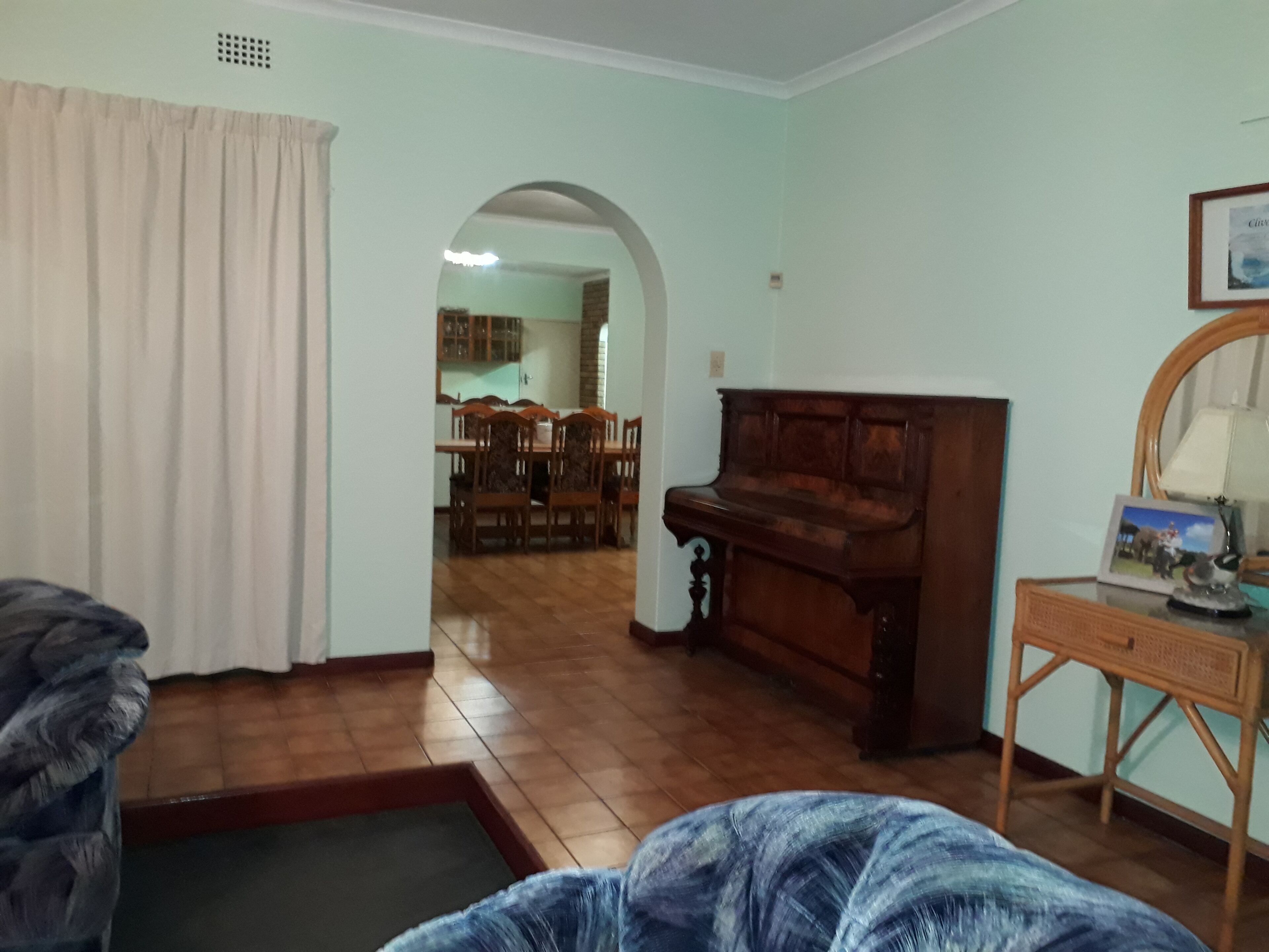 DJ'S B&B