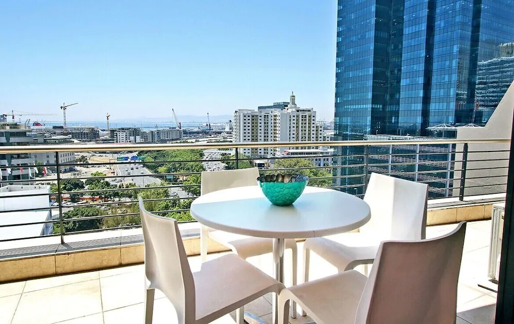 Dockside Apartments