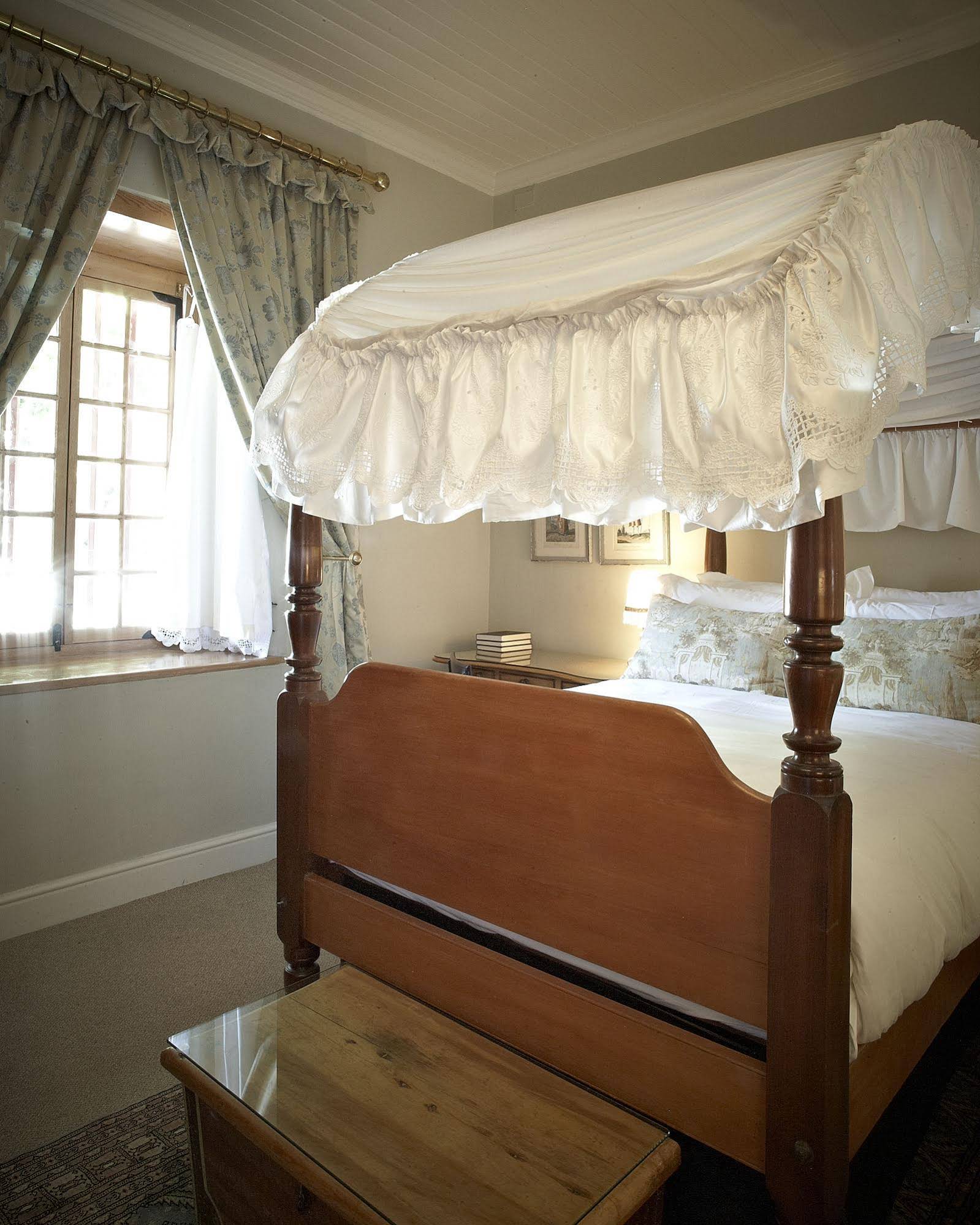 Dutch Manor Antique Hotel