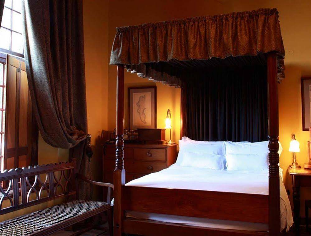 Dutch Manor Antique Hotel