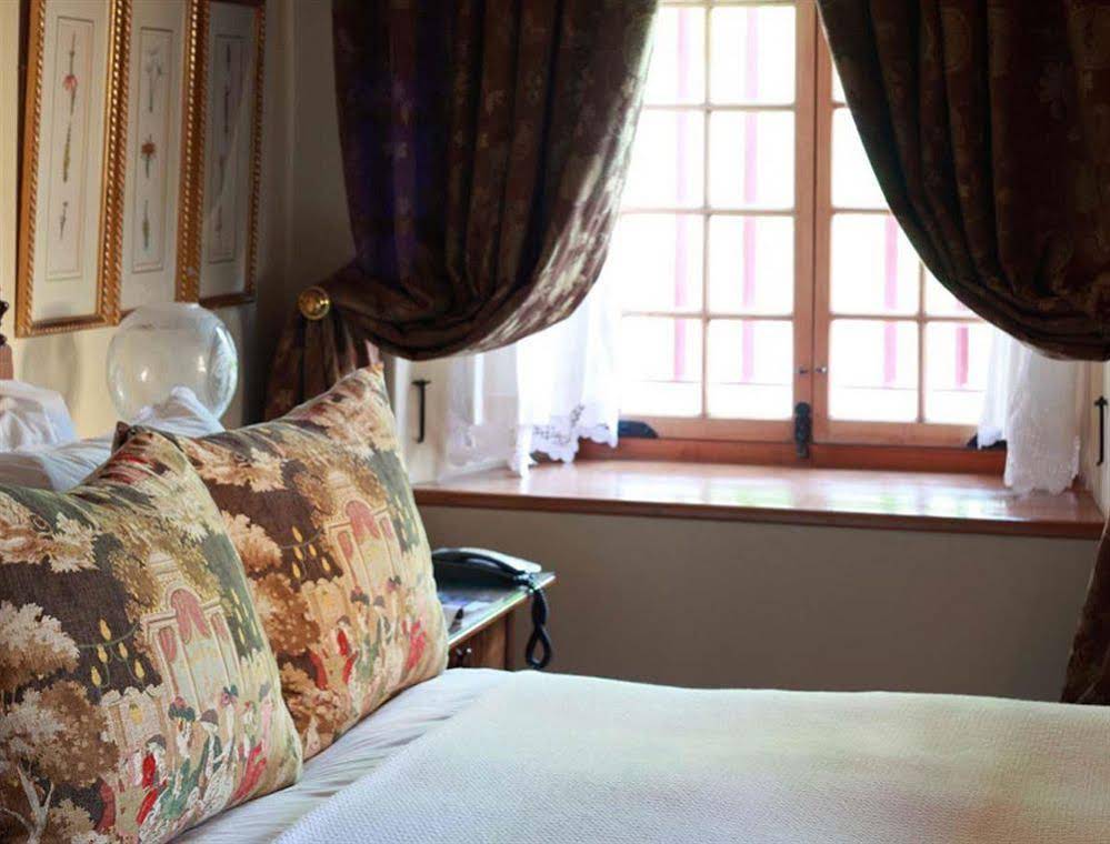 Dutch Manor Antique Hotel