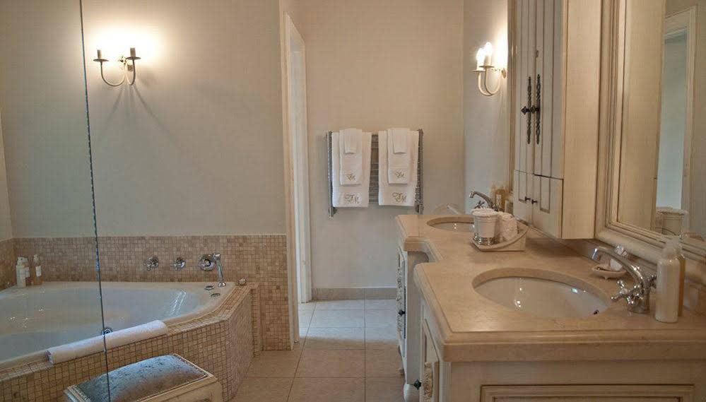 Fernwood Manor Boutique Guest House
