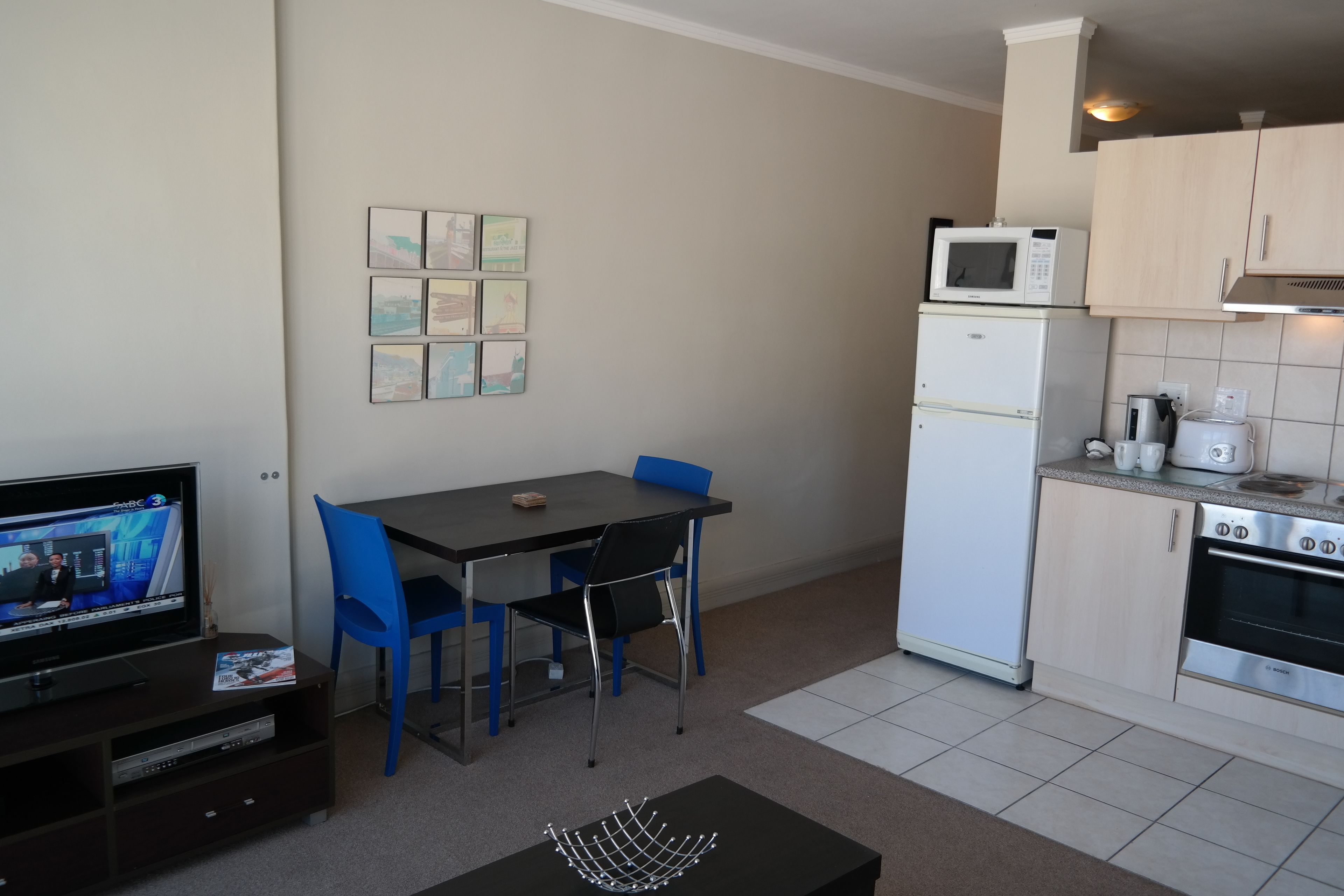 Four Seasons Apartments by CTHA