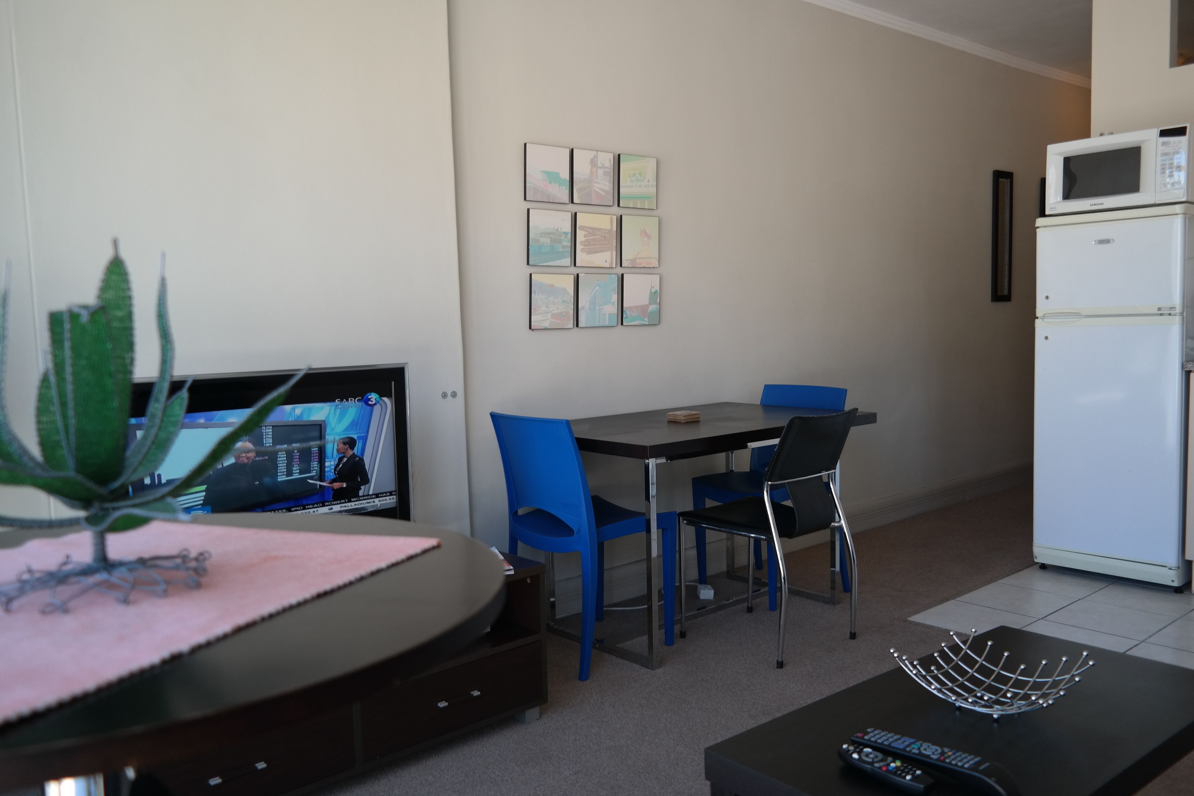 Four Seasons Apartments by CTHA