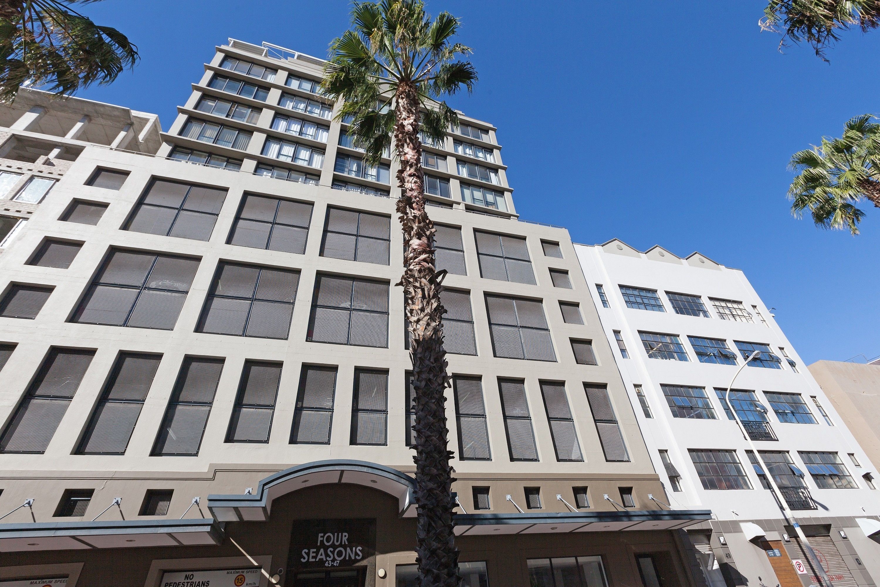 Four Seasons Apartments by CTHA