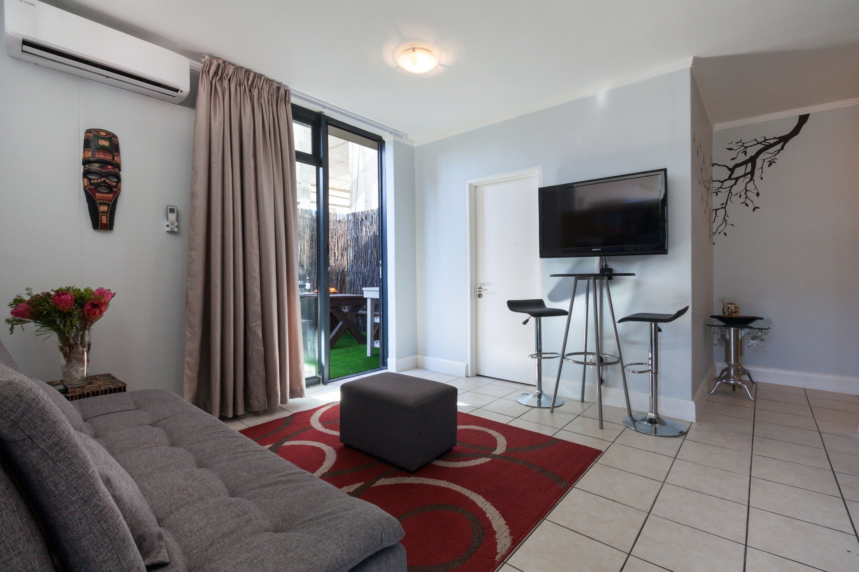 Four Seasons Apartments by CTHA