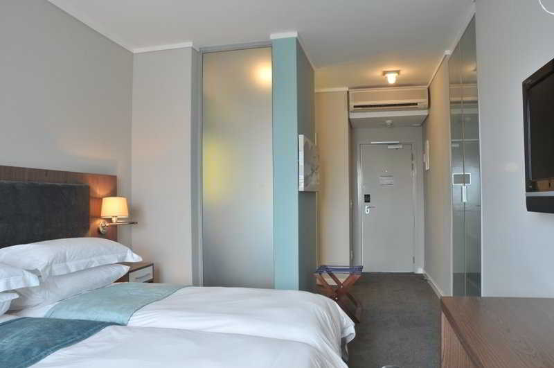 aha Harbour Bridge Hotel & Suites