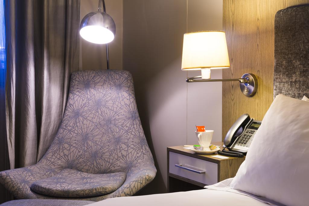 aha Harbour Bridge Hotel & Suites